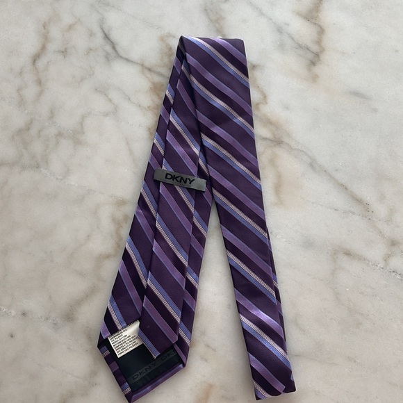 DKNY Men’s Necktie - Picture 3 of 6